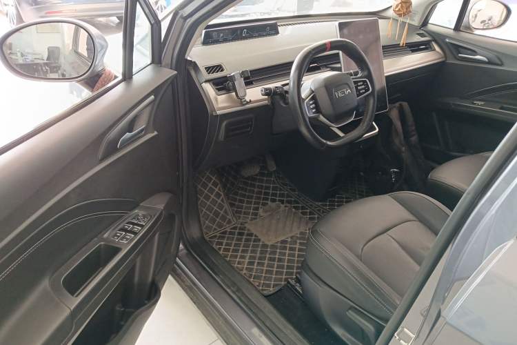 Used NETA V 2021 Long-Range Entertainment Edition Upgrade Model