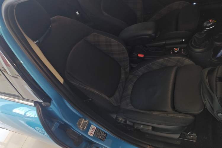 Used  MINI 2016 1.5T COOPER Five-Door Edition
