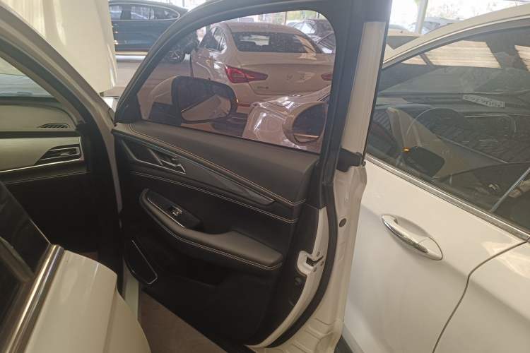 Used Changan CS85 COUPE 2019 2.0T Automatic Version China VI Standard
