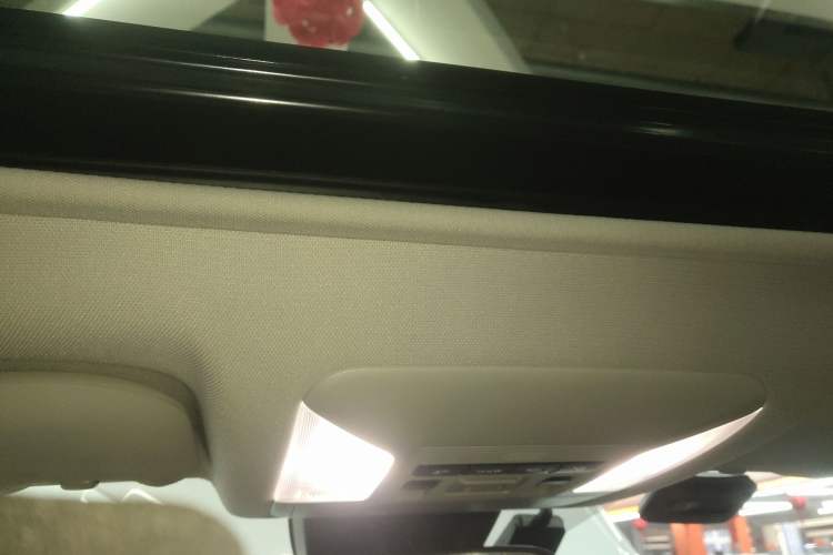 Used Toyota RAV4 2023 2.0L CVT Two-Wheel Drive Fashion Edition
