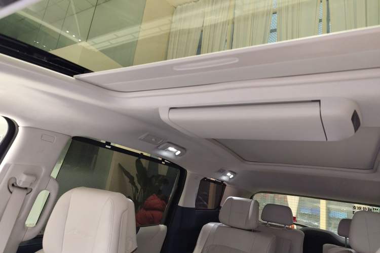 Used Buick GL8 New Energy 2024 Lu Zun Luxury Edition 6-Seater
