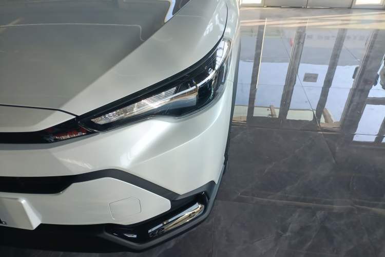 Used Toyota FRONTLANDER 