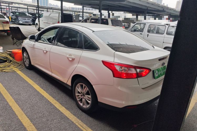 Used Ford Focus 2012 Sedan 1.6L Automatic Comfort Model

