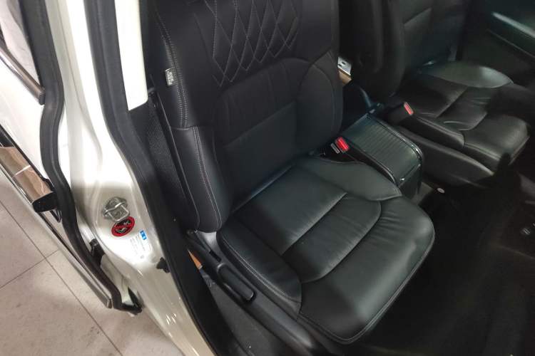 Used Honda Elysion 2019 2.0L Hybrid Luxury Edition
