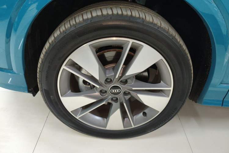 Used Audi Q2L 
