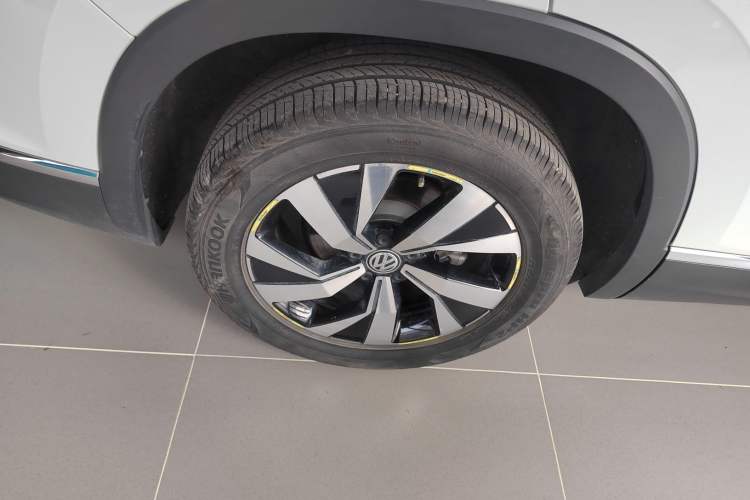 Used Volkswagen Tayron 2021 330TSI Two-Wheel Drive Luxury Smart Connectivity Version
