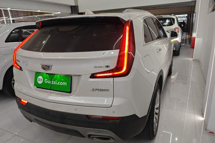 Used Cadillac XT4 2021 28T Two-Wheel Drive Leading Version
