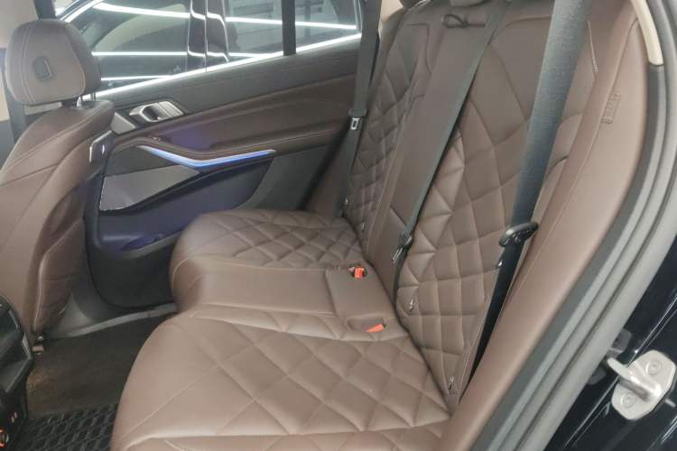 Used BMW X5 2023 xDrive 30Li Luxury M Sport Night Edition Package
