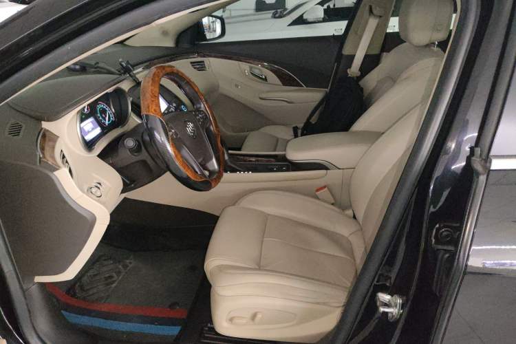 Used Buick LaCrosse 2013 2.4L SIDI Leading Comfort Version
