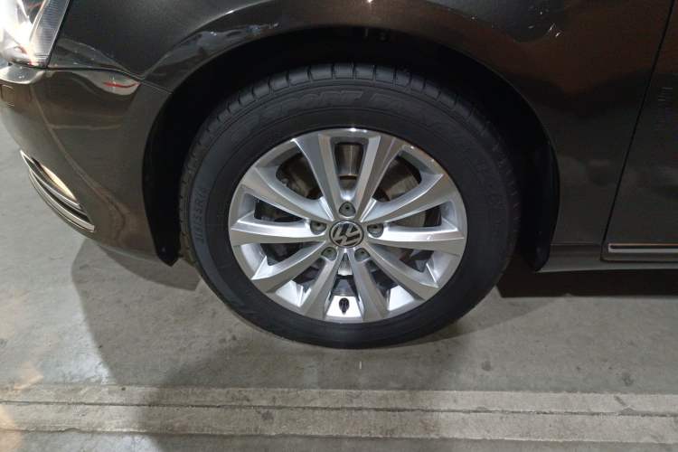 Used Volkswagen Magotan 2015 1.8TSI Luxury Model
