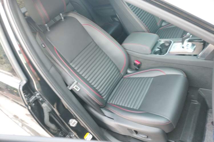 Used Land Rover Discovery Sport 2023 249 PS R-Dynamic S Performance Edition