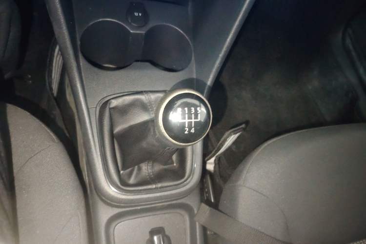 Used Volkswagen Polo 2016 1.4L Manual Fashion Model
