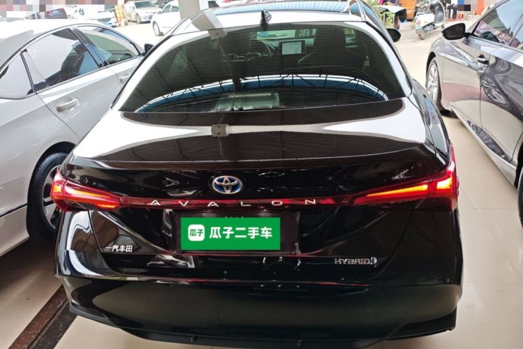 Used Toyota Avalon 2019 Dual-Engine 2.5L Luxury Edition China VI Standard
