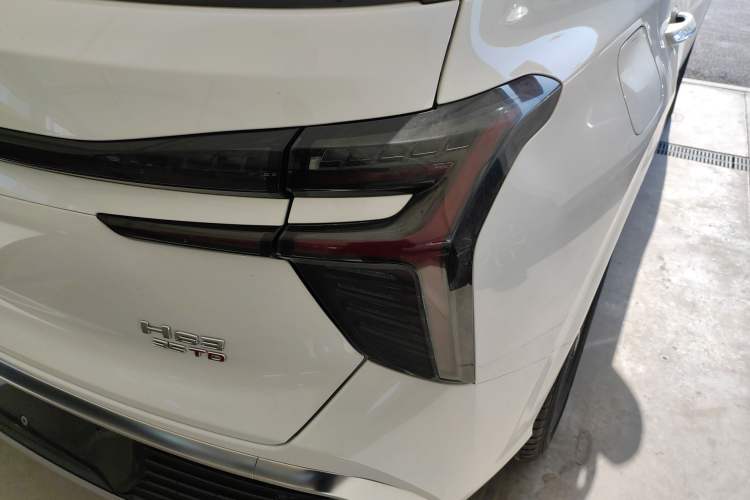 Used Hongqi HS3 2023 1.5T Two-Wheel Drive Shanwei Edition
