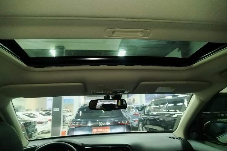 Used Mitsubishi Outlander 2020 2.4L 4x4 Zhi Xiang Edition 7-Seater
