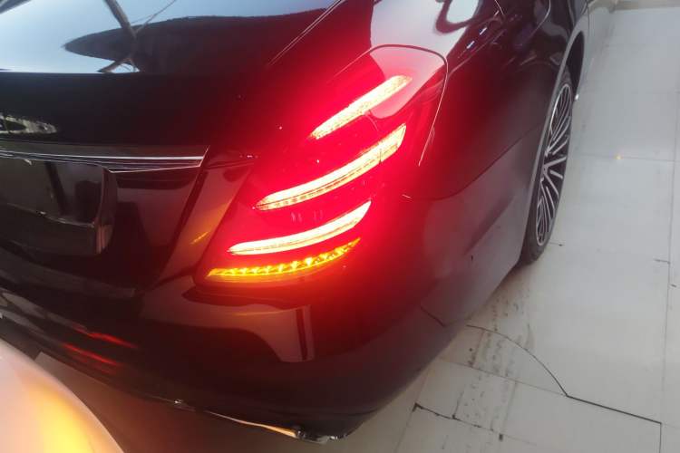 Used Mercedes-Benz S-Class 2014 S 320 L Business Model
