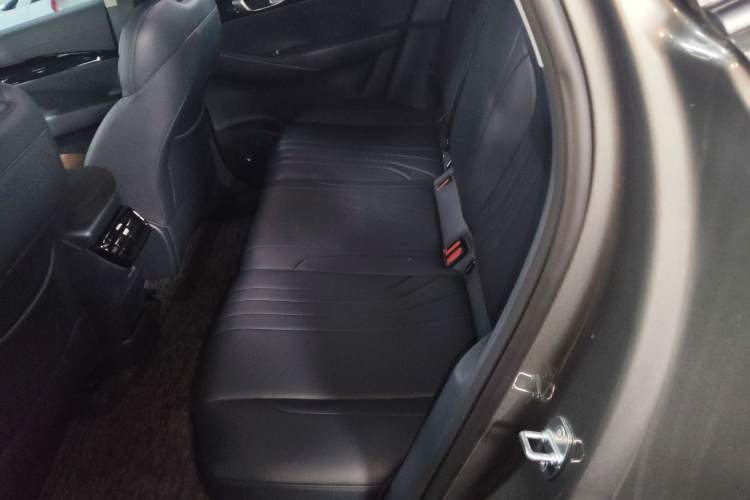 Used  E5 2024 530km Long-Range Version
