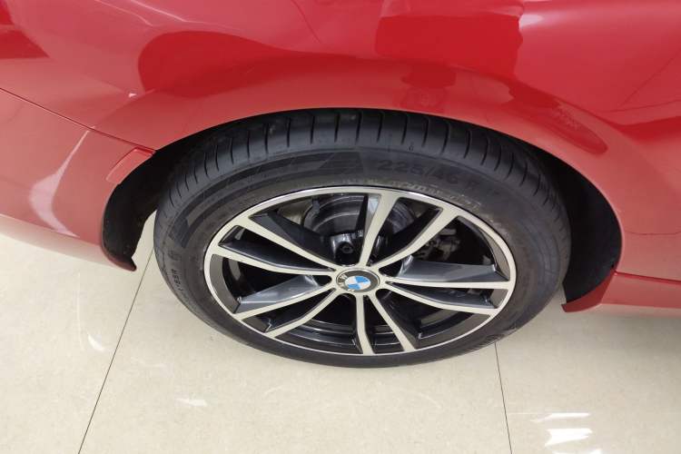 Used BMW 2 Series 2018 220i Convertible Coupe Sports Design Package
