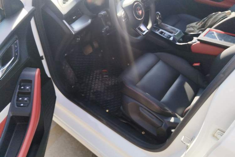 Used MG 5 2022 180 DVVT CVT Youth Luxury Edition
