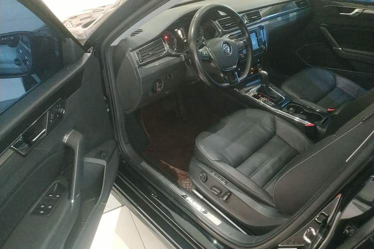 Used Volkswagen Passat 2017 330TSI DSG Prestige Edition
