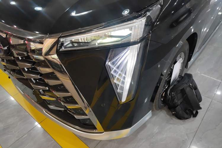 Used GAC Trumpchi Xiangwang M8 2025 Kunkun Series Ultra First-Class Cabin
