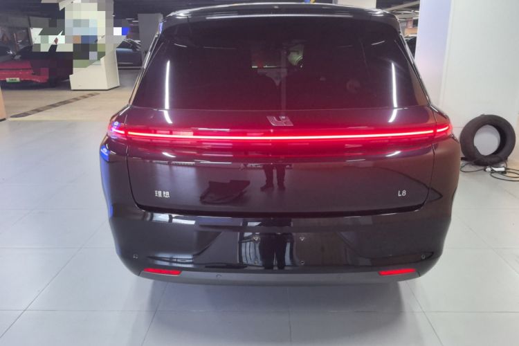 Used Li Auto L8 2023 Air model
