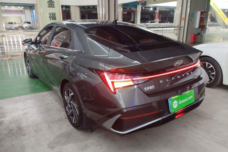 Used Hyundai Elantra 2023 1.5L CVT LUX Prestige Edition