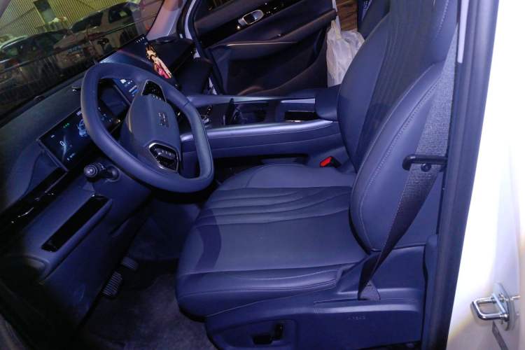 Used  E5 2026 Model 530km Launch Edition
