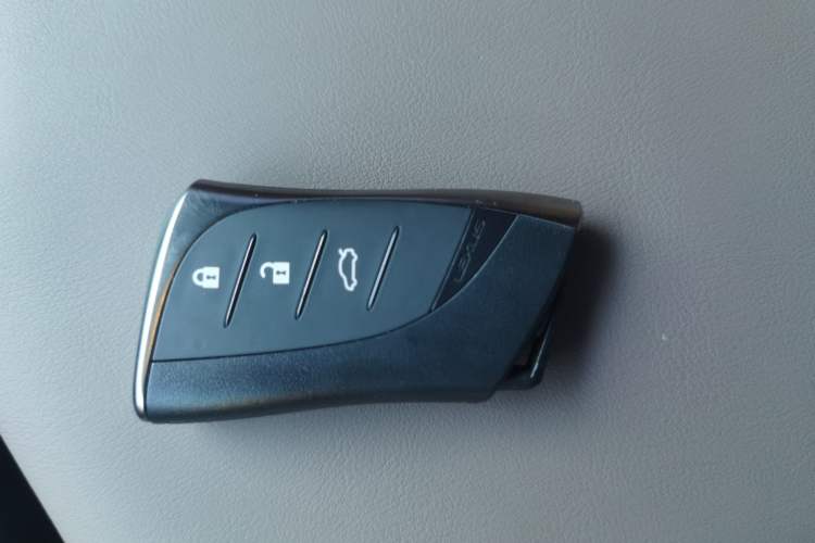 Used Lexus ES 2021 260 Excellence Edition
