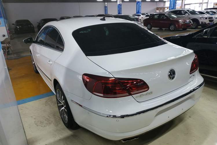 Used Volkswagen FAW-Volkswagen CC 2015 2.0 TSI Ultimate Model
