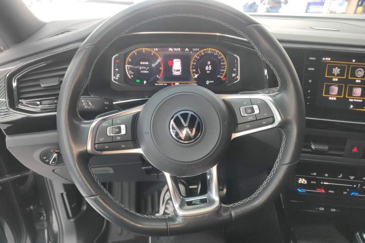 Used Volkswagen Tayron 2020 380TSI All-Wheel Drive R-Line Connected Version
