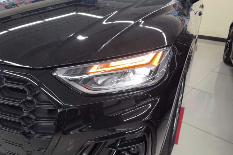 Used Audi Q5L 2023 40T Luxury Dynamic Model
