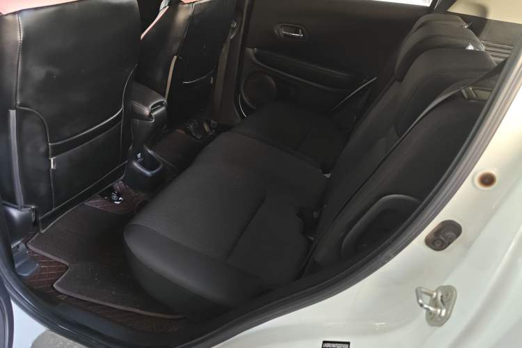 Used Honda Vezel 2015 1.5L CVT two-wheel drive Comfort trim
