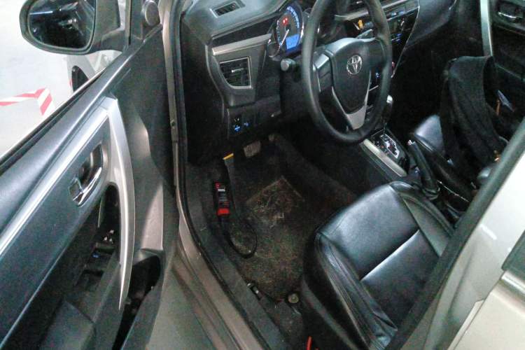 Used Toyota Corolla 2014 1.6L CVT GL
