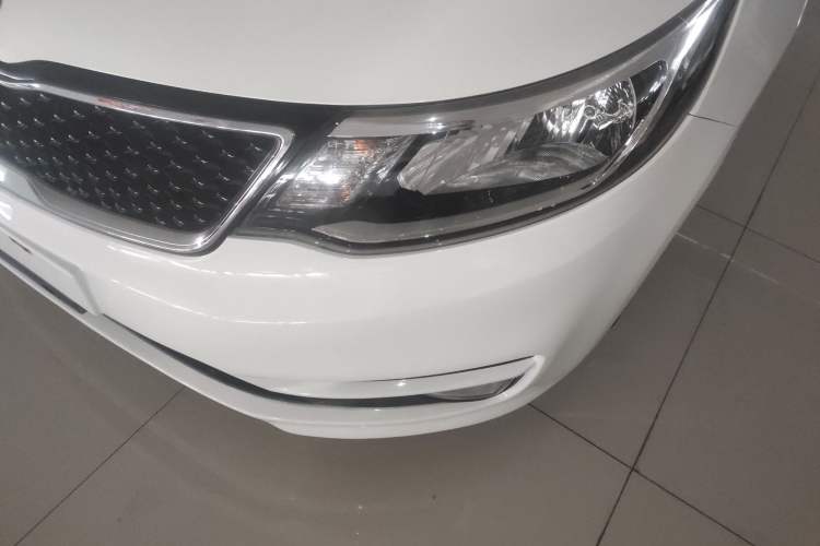 Used Kia K2 2015 Hatchback 1.4L AT GLS Cool Edition
