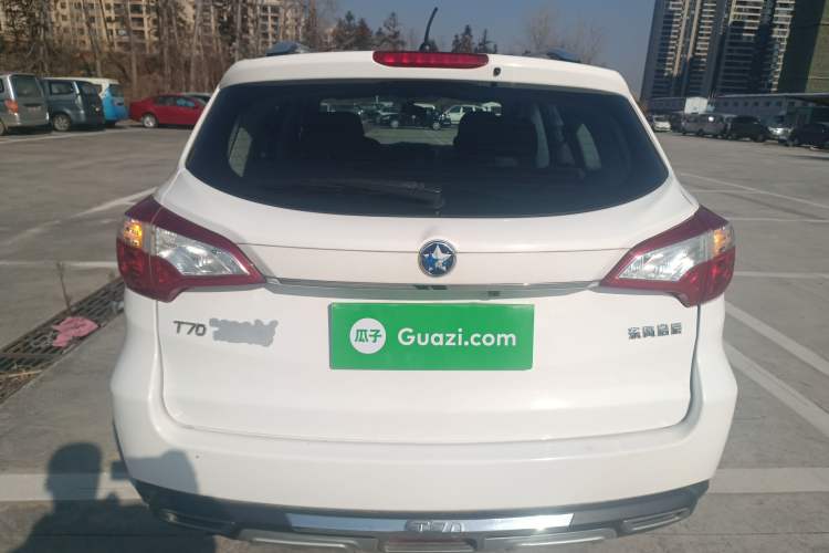 Used Venucia T70 2016 1.6L Manual Ruixing Edition
