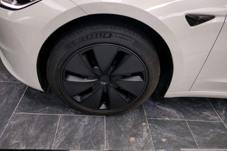 Used Tesla Model 3 2023 Rear-Wheel-Drive Version
