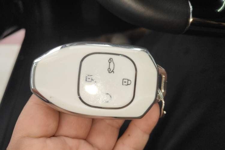 Used GAC Trumpchi EMPOW 2021 270T DCT J16 Version