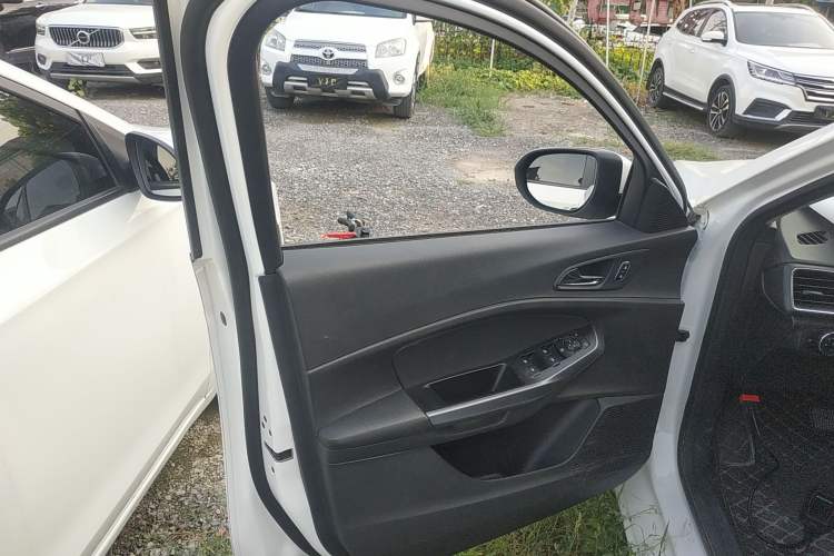 Used Ford Escort 2019 Revised 1.5L Automatic ZhiXiang Version (Tire Pressure Monitoring) China VI Standard
