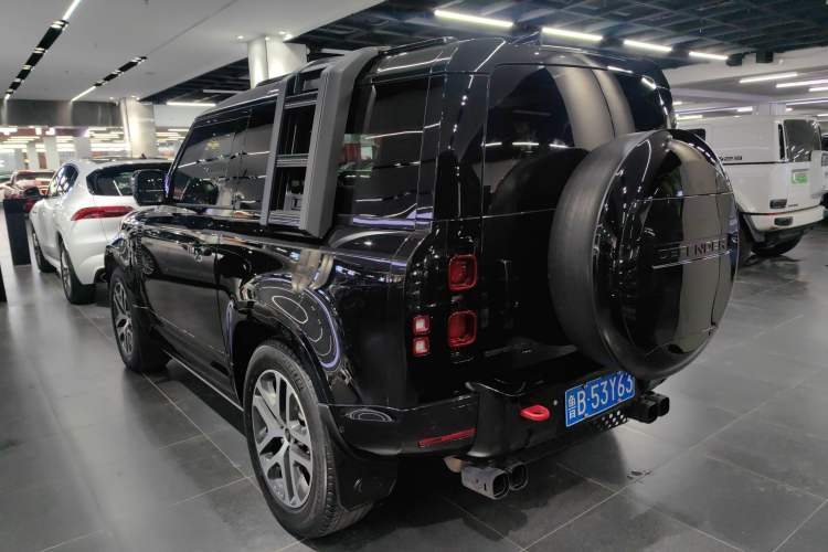 Used Land Rover Defender 2023 Facelift 90 3.0T P400 XS