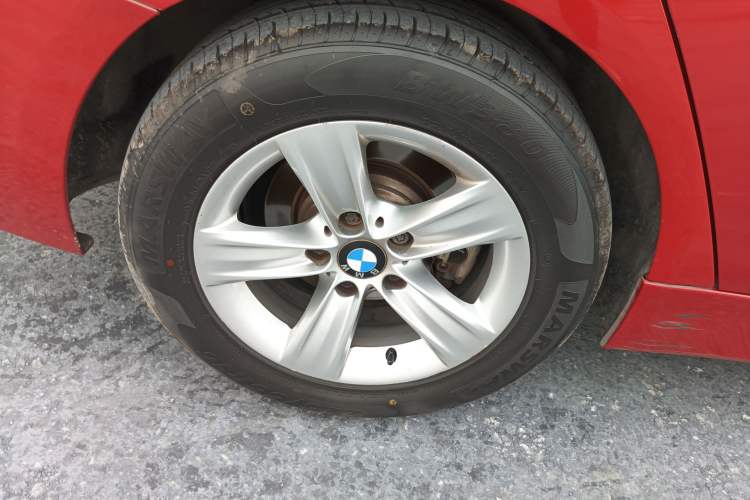 Used BMW 3 Series 2015 320i Luxury Line Stylish Edition
