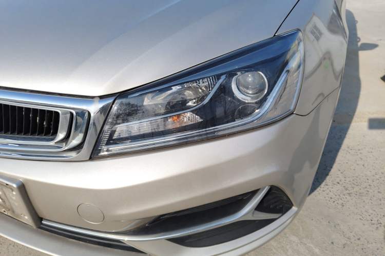 Used Geely Auto Emgrand 2019 Leading Edition 1.5L CVT Luxury Model China VI Standard
