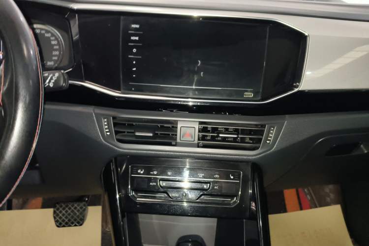 Used Volkswagen Tayron 2020 330TSI Two-Wheel Drive Luxury Smart Connectivity Version
