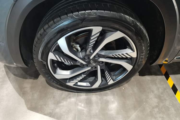 Used Geely Auto Monjaro L 2021 2.0TD DCT EVO Two-Wheel Drive Smart Luxury Version
