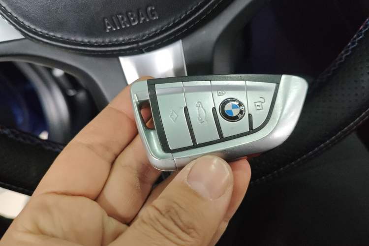 Used BMW 3 Series 2021 Second Facelift 325Li M Sport Package
