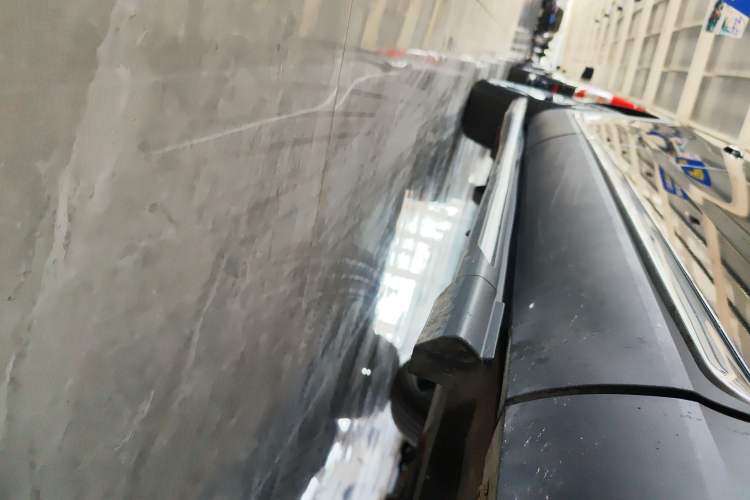 Used Hongqi HS5 2022 Facelifted Version 2.0T Smart Connect Flagship All-Wheel-Drive Edition
