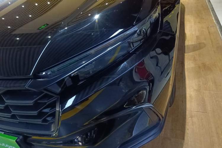 Used Honda CR-V 2023 240TURBO Two-Wheel-Drive Luxury Version 5 Seats