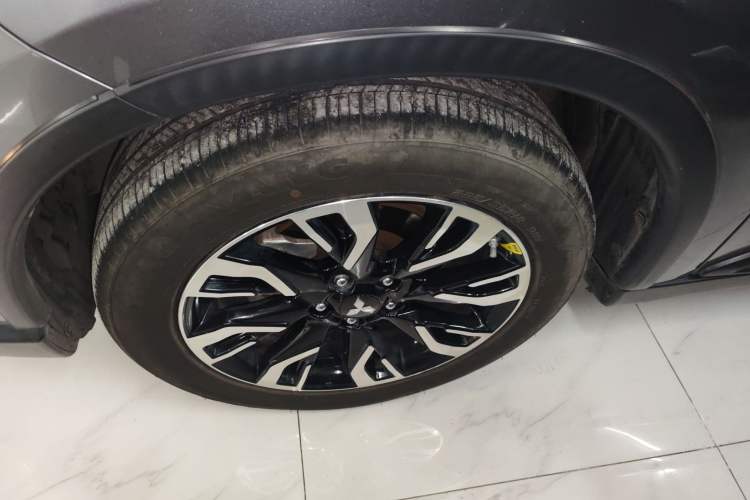 Used Mitsubishi Outlander 2019 2.0L Two-Wheel Drive Comfort Edition 5 Seats China VI Standard
