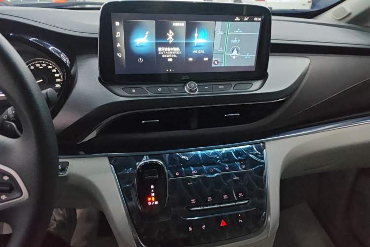 Used Buick GL8 2023 Land Executive Class Smart Enjoyment Model
