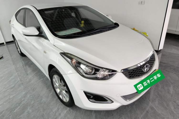 Used Hyundai Elantra (5th Generation / Langdong) 2016 1.6L Automatic Smart Version
